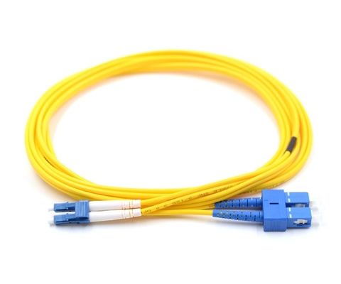 Montagem de cabos de fibra de vidro multi-modo com chapa de PVC LSZH OFNR OFNP
