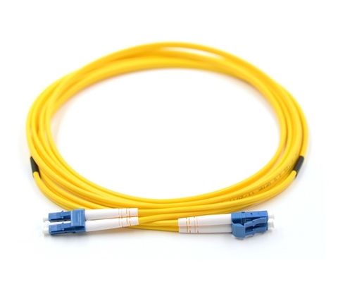 Montagem de cabos de fibra de vidro multi-modo com chapa de PVC LSZH OFNR OFNP