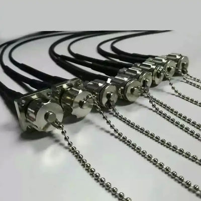 Carrete de cabo de fibra óptica retrátil portátil com comprimento 100M 200M 500M Cordão de parche de fibra óptica tática blindada